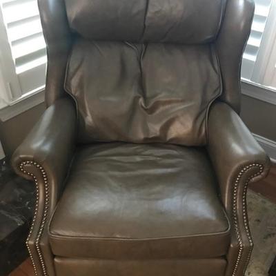 Bradenton Young leather high leg lounger $799
36 C 37 X 39.5"
2 available