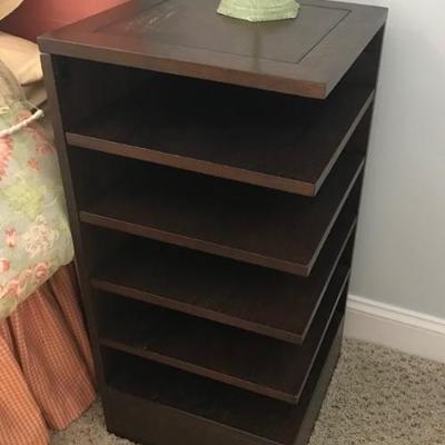 Pottery Barn mid-century style side table $129
15 X 15 X 31"
2 available