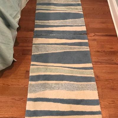 Surya rug $29
2 X 4'
4 available