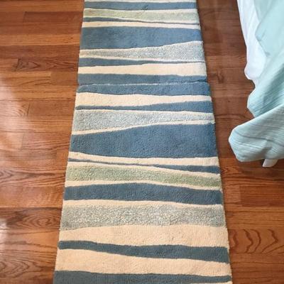 Surya rug $29
2 X 4'
4 available