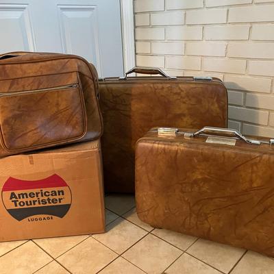 Vintage 3 Piece American Tourister Luggage Set 