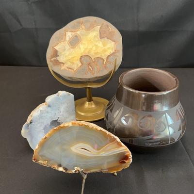 Agate & Septarian Rock Slices with San Ildefonso Pueblo Pottery – Signed Native American Art