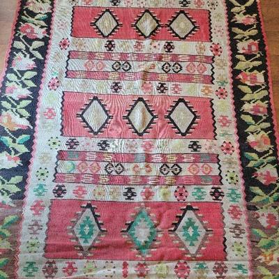 Vintage Kilim-Style Flatweave Rug – Geometric & Floral Pattern with Bold Tribal Motifs

