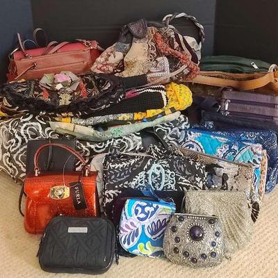 Purses And Wallets Featuring Vera Bradley 