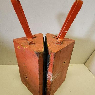 Wooden Tire Chucks 