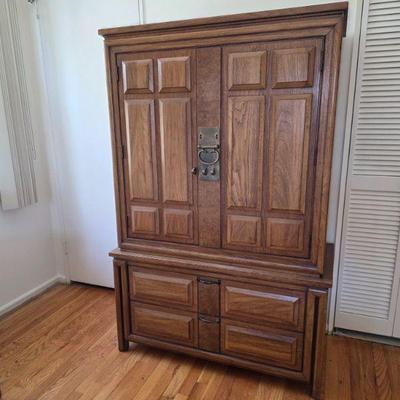 Armoire