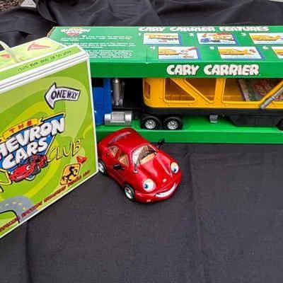 Lf116 chevron car fun club game car, and cary carrier