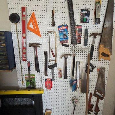 Lf100 wall peg board items