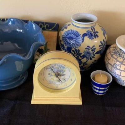 Lf134 blue and yellow decor