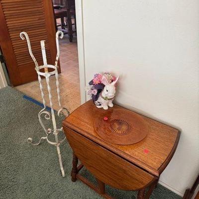 Plant stand sold