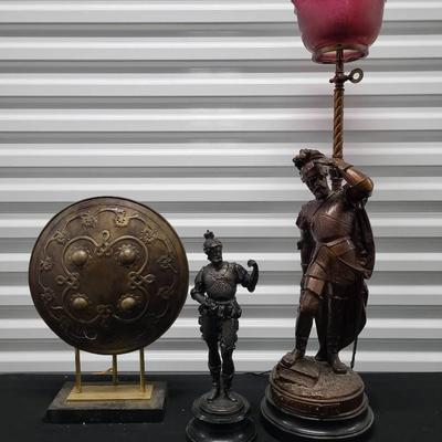 Warrior Lamp & More (1122)