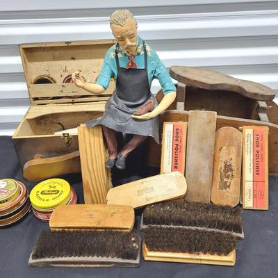 Get Your Shoes Shined (1122)