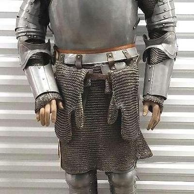 Suit of Armor "Sir William Peveril" (1106)