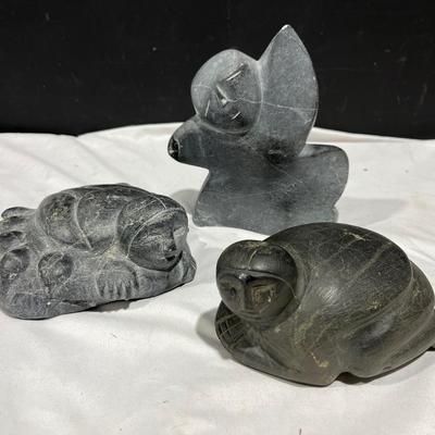Vntg Inuit Soapstone Eskimo Carvings