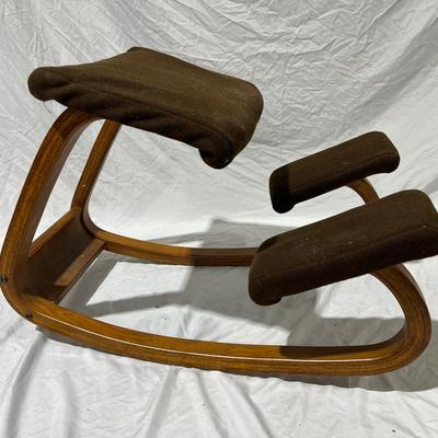 Variable Kneeling Chair 