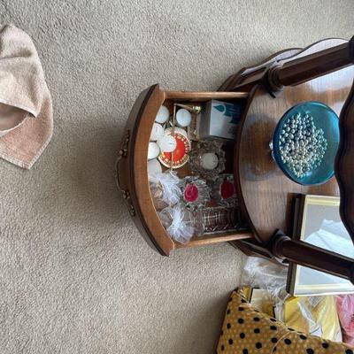 Sale Photo Thumbnail #38