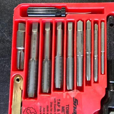 Snap - on tap & die set NEW