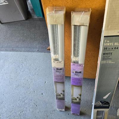 Aluminum blinds 31"