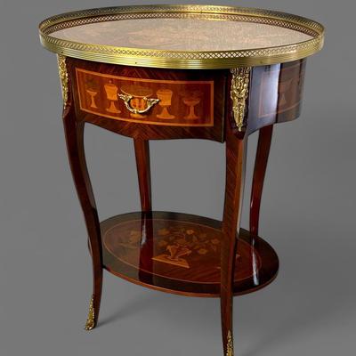 Marquetry Accent Table With Ormalu Accents - 23.5x17.5x29"
