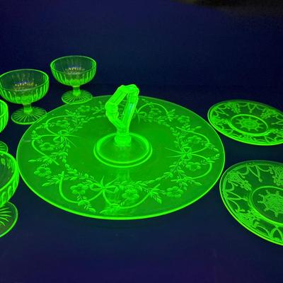 Vintage Green Uranium Depression Glass Ice Cream Bowls, 13” Serving Plate, And Bread Plates