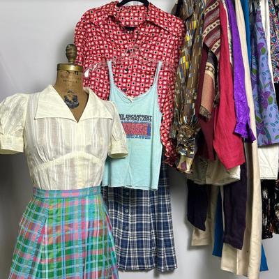 Vintage Women’s Clothing - Jeanne Marc, Wrangler, Canvasbacks, Tea & Scones & More (S-L)