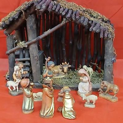 Nativity Sculptured Scene By Artist Anri Ferrendiz w Stable