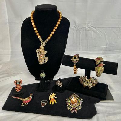 Heidi Daus Vintage Faux Pearl Necklace And Sparkly Accessories .