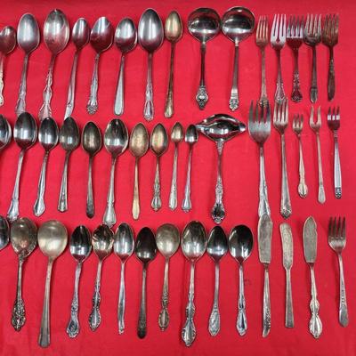 50pc WM Rogers Vintage Floral Flatware Collection