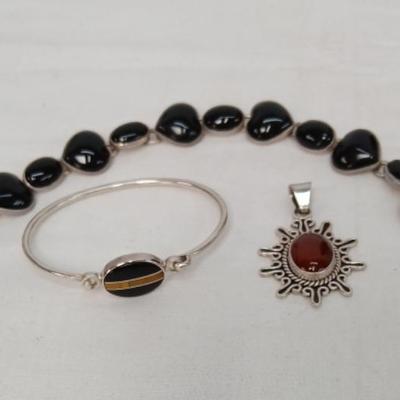 Sterling Silver Heart Bracelet & Red Carmelian Pendant+