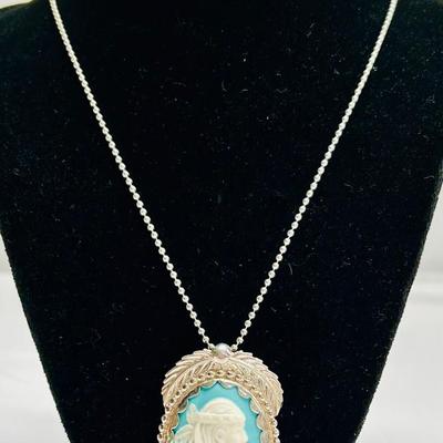 Carolyn Pollack Indian Head Cameo Pendant / Brooch