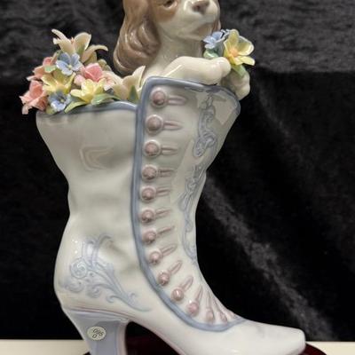 Lladro A Well Heeled Puppy