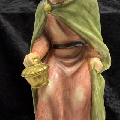 Vtg GOEBEL Hummel NATIVITY Standing King with Urn Figurine W Germany