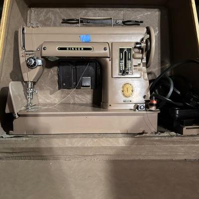 Singer Sewing Machine