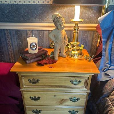 Lexington Nightstand GREAT CONDITION