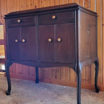 Antique Victor Victrola Cabinet 