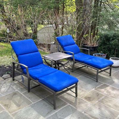 (3pc) CRATE & BARREL LOUNGE SUITE | Comprising a pair of adjustable patio lounge, chairs, and a rectangular side table - h. 35 x w....