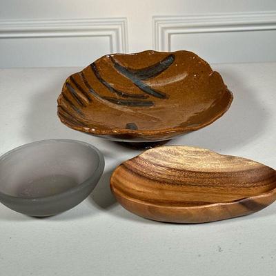 VARIOUS BOWL | One brown display bowl, one small gray bowl, one small wood bowl
