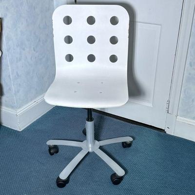 OFFICE CHAIR | White painted rolling office chair - h. 36 x w. 17.5 x d. 16 in.

