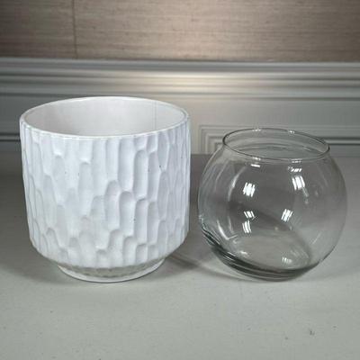 VASE PAIR | One plastic one ceramic.
