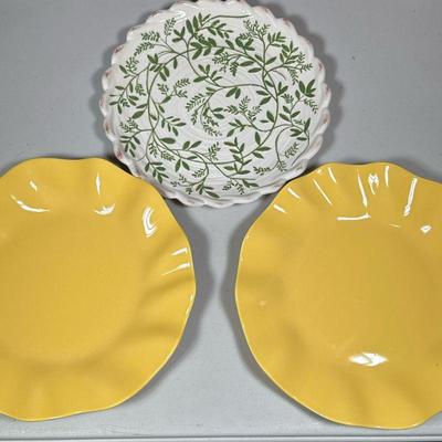 (3pc) DECORATIVE SERVING DISHES | 2 yellow one white with floral pattern
