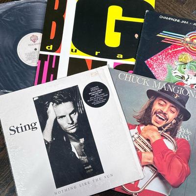 (5pc) MIXED VINYL RECORDS | "Including: Best of The Doobies (BSK 3112) Duran Duran ""Big Thing"" (C1-90958)...