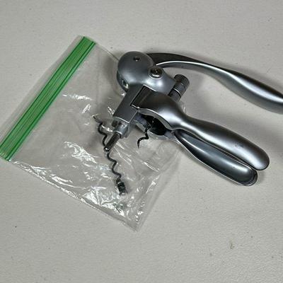 WINE BOTTLE OPENER | Bag with extra screw
