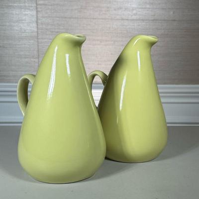 PAIR OF PITCHERS | h. 11 in.
