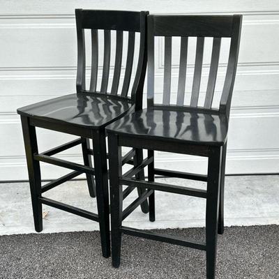 SET OF TALL CHAIRS | h. 41 x w. 18.5 x l. 16 in.
