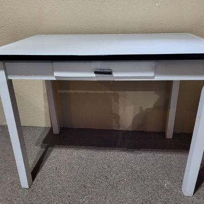 Enamelware Farmhouse Table