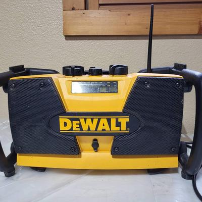 DeWalt Worksite Radio Charger