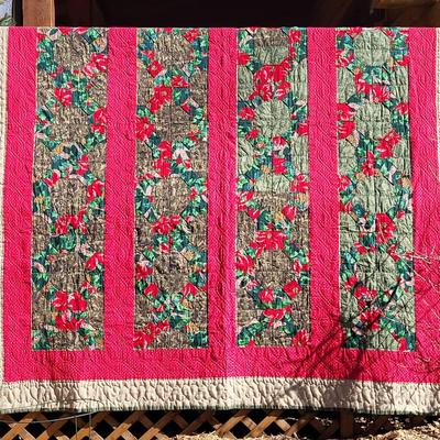 Christmas Quilt With Shams
