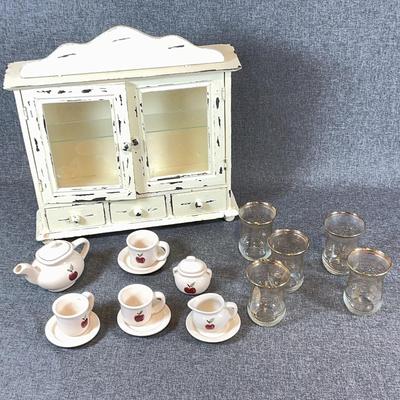 Small Cabinet, Miniature Tea Set And 5 Decorative Cordial Glasses