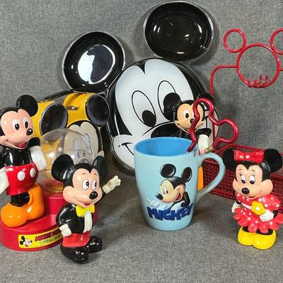 Disney’s Mickey& Minnie Mouse Assorted Collectibles 