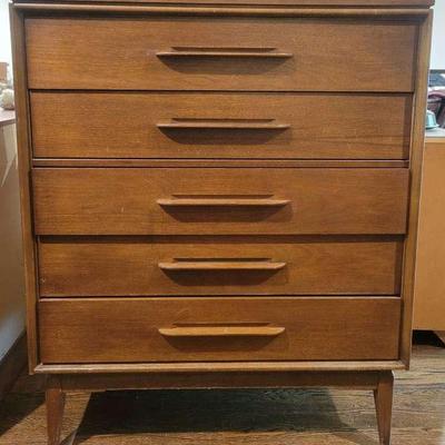 Mid Century Modern Bassett Furniture Five Drawer Chest